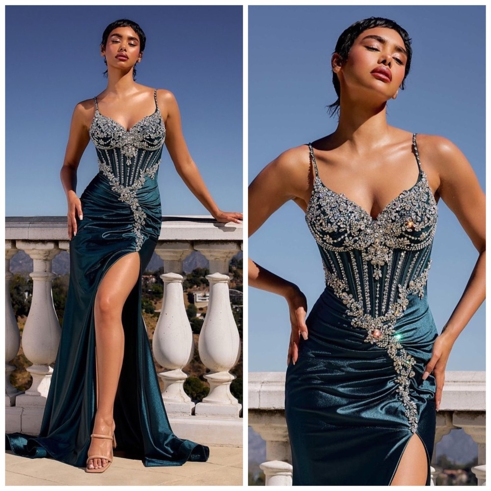 Elegant Teal Evening Gown with Embellished Bodice